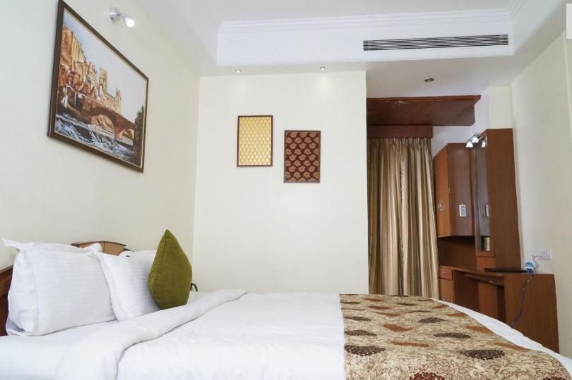Bk Castles Hotel Jabalpur Exteriér fotografie